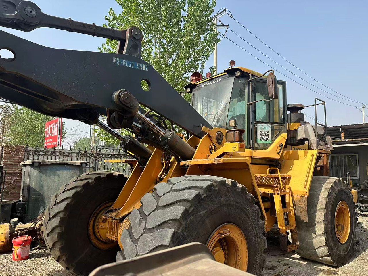 VOLVO L220F - מעמיס גלגלים: תמונה 3 VOLVO L220F - מעמיס גלגלים: תמונה 3