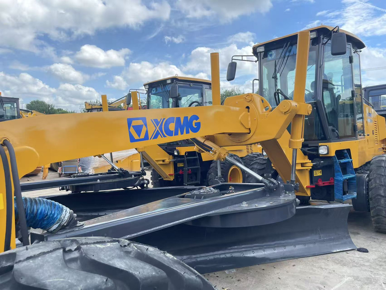 XCMG GR1803 - מפלסת: תמונה 3 XCMG GR1803 - מפלסת: תמונה 3