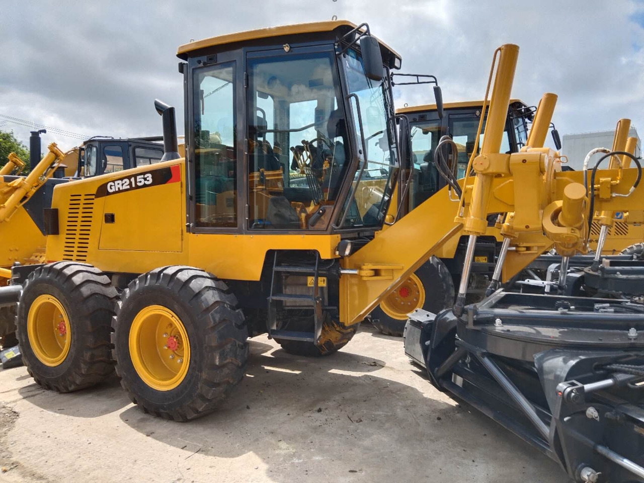 XCMG GR2153 - מפלסת: תמונה 2 XCMG GR2153 - מפלסת: תמונה 2