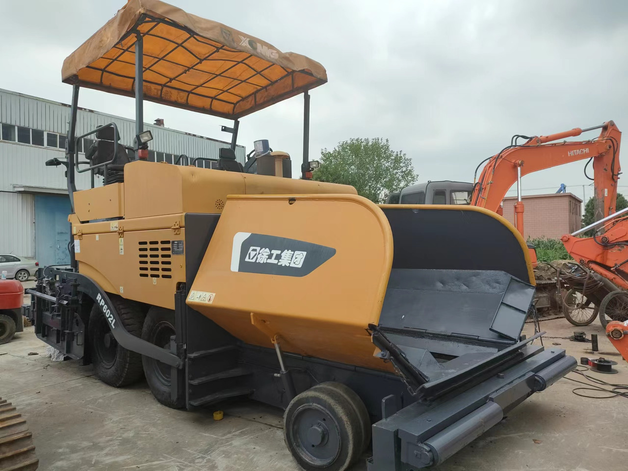 XCMG RP602 - מרצף אספלט: תמונה 4 XCMG RP602 - מרצף אספלט: תמונה 4