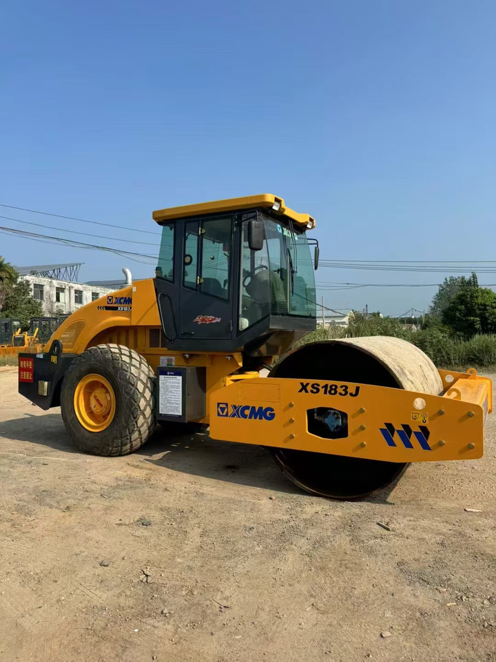 XCMG XS183J - רולר כביש: תמונה 4 XCMG XS183J - רולר כביש: תמונה 4