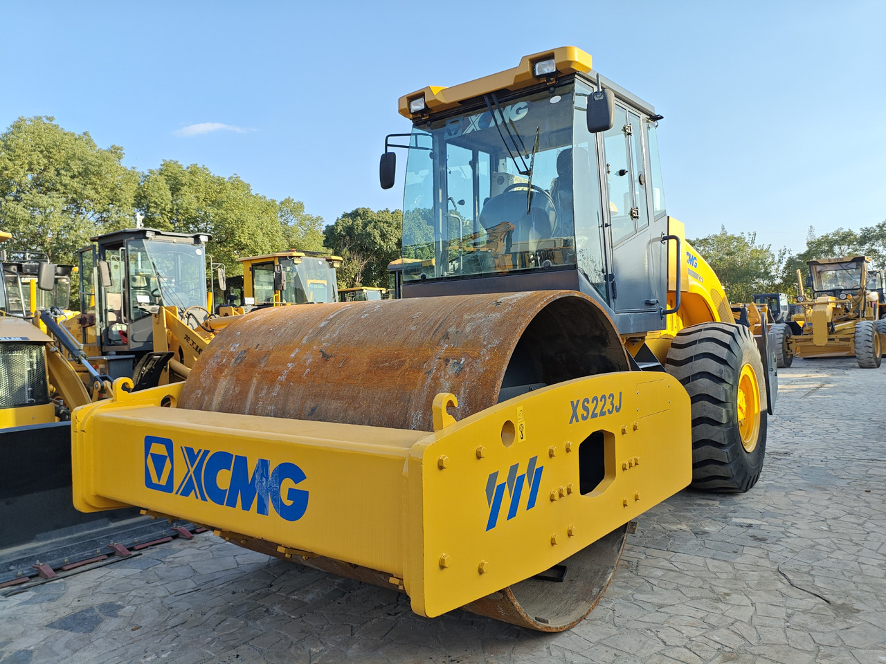 XCMG XS223J - רולר כביש: תמונה 1 XCMG XS223J - רולר כביש: תמונה 1