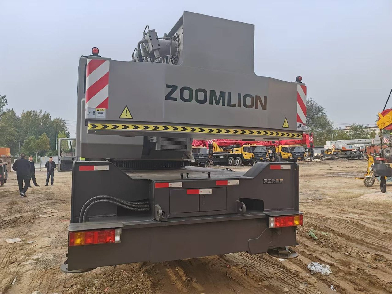 ZOOMLION ZTC350H - עגורן נייד: תמונה 4 ZOOMLION ZTC350H - עגורן נייד: תמונה 4