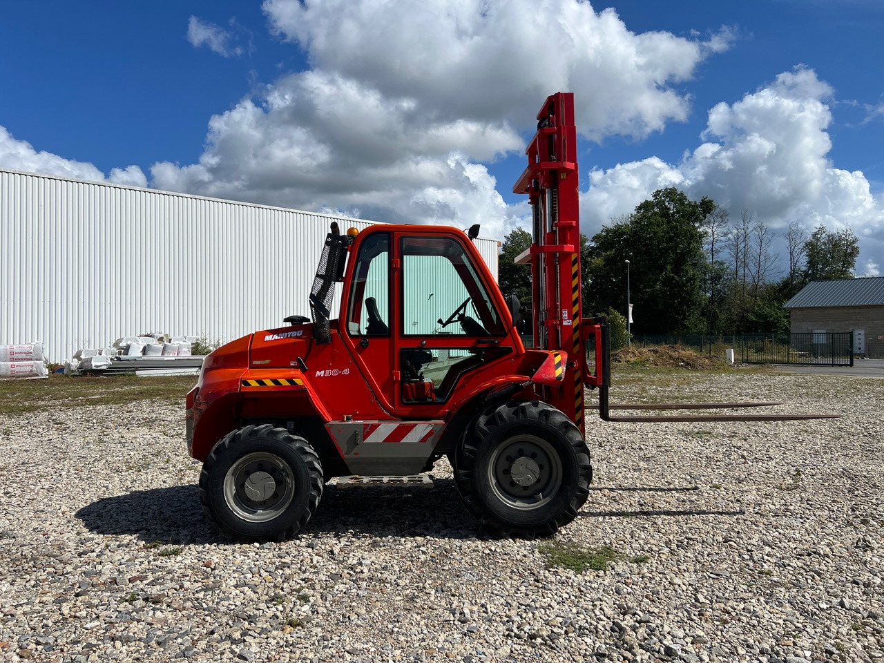 MANITOU M30-4 ST3B - מלגזת שטח קשה: תמונה 2 MANITOU M30-4 ST3B - מלגזת שטח קשה: תמונה 2
