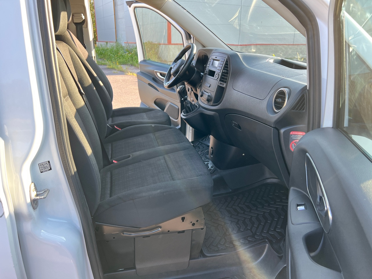 כלי רכב מסחרי עם לוח MERCEDES-BENZ VITO 109 Fourgon 1.6 BlueTEC Long Utilitaire: תמונה 13