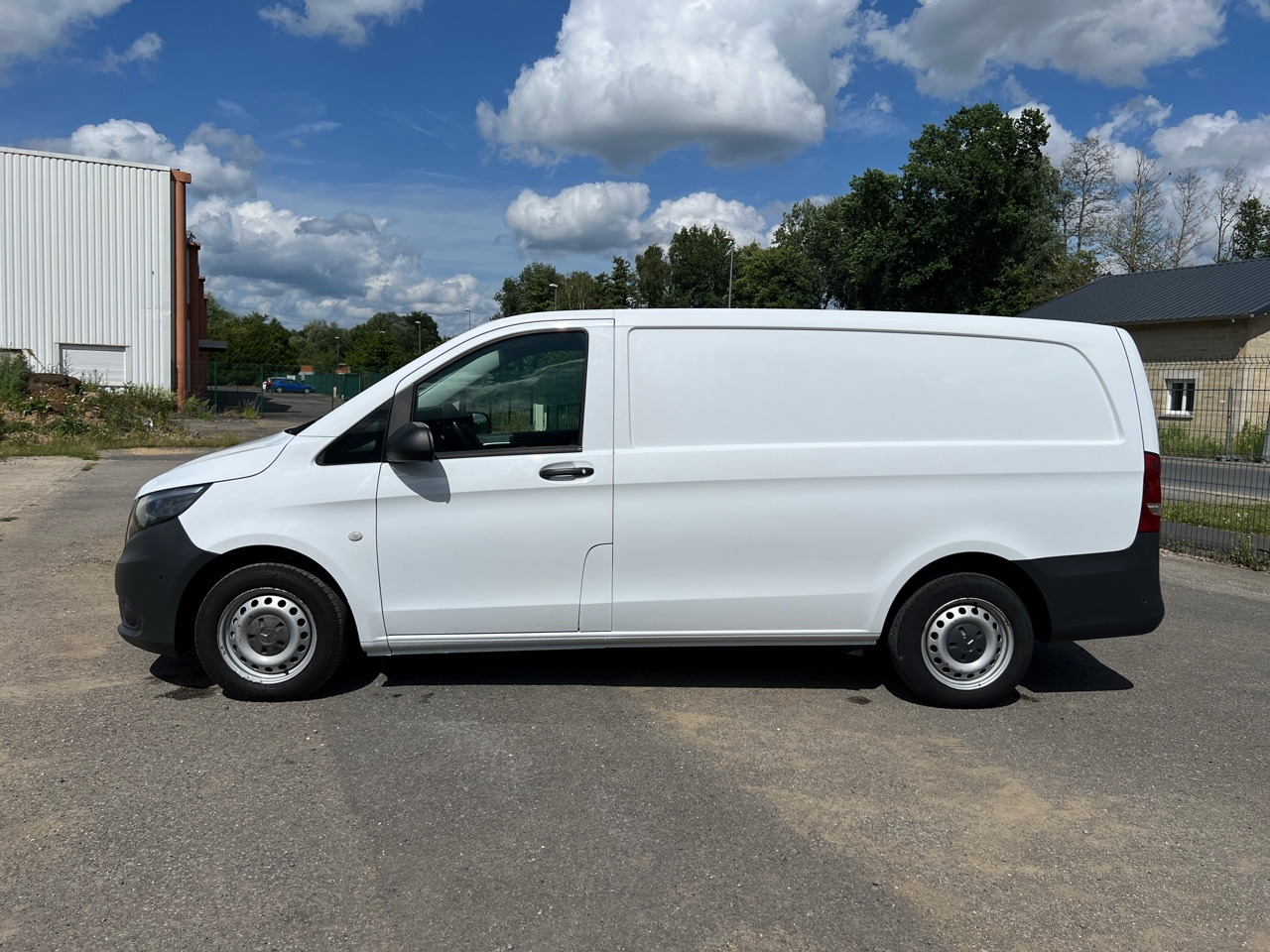 כלי רכב מסחרי עם לוח MERCEDES-BENZ VITO 109 Fourgon 1.6 BlueTEC Long Utilitaire: תמונה 26