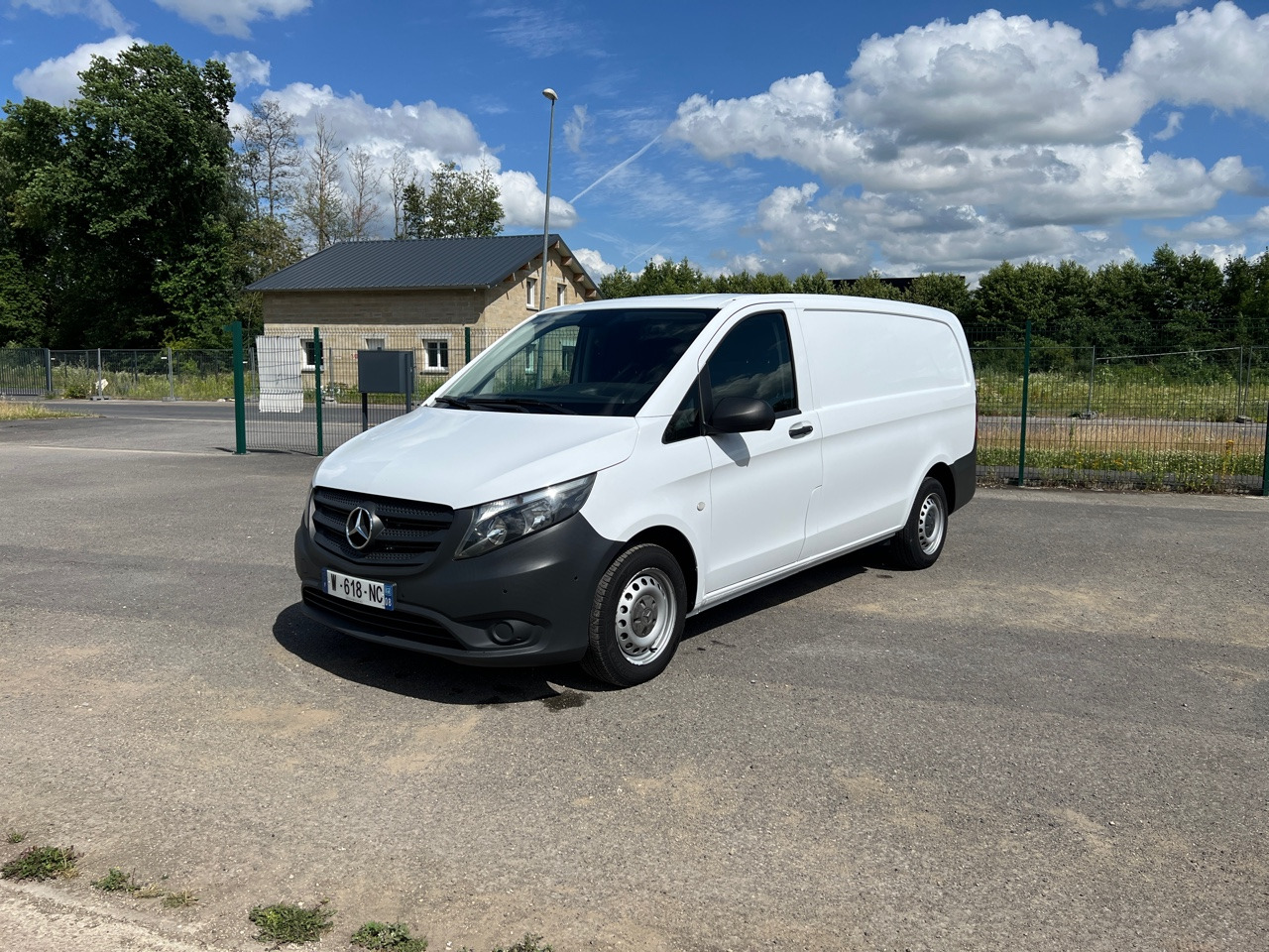 כלי רכב מסחרי עם לוח MERCEDES-BENZ VITO 109 Fourgon 1.6 BlueTEC Long Utilitaire: תמונה 22