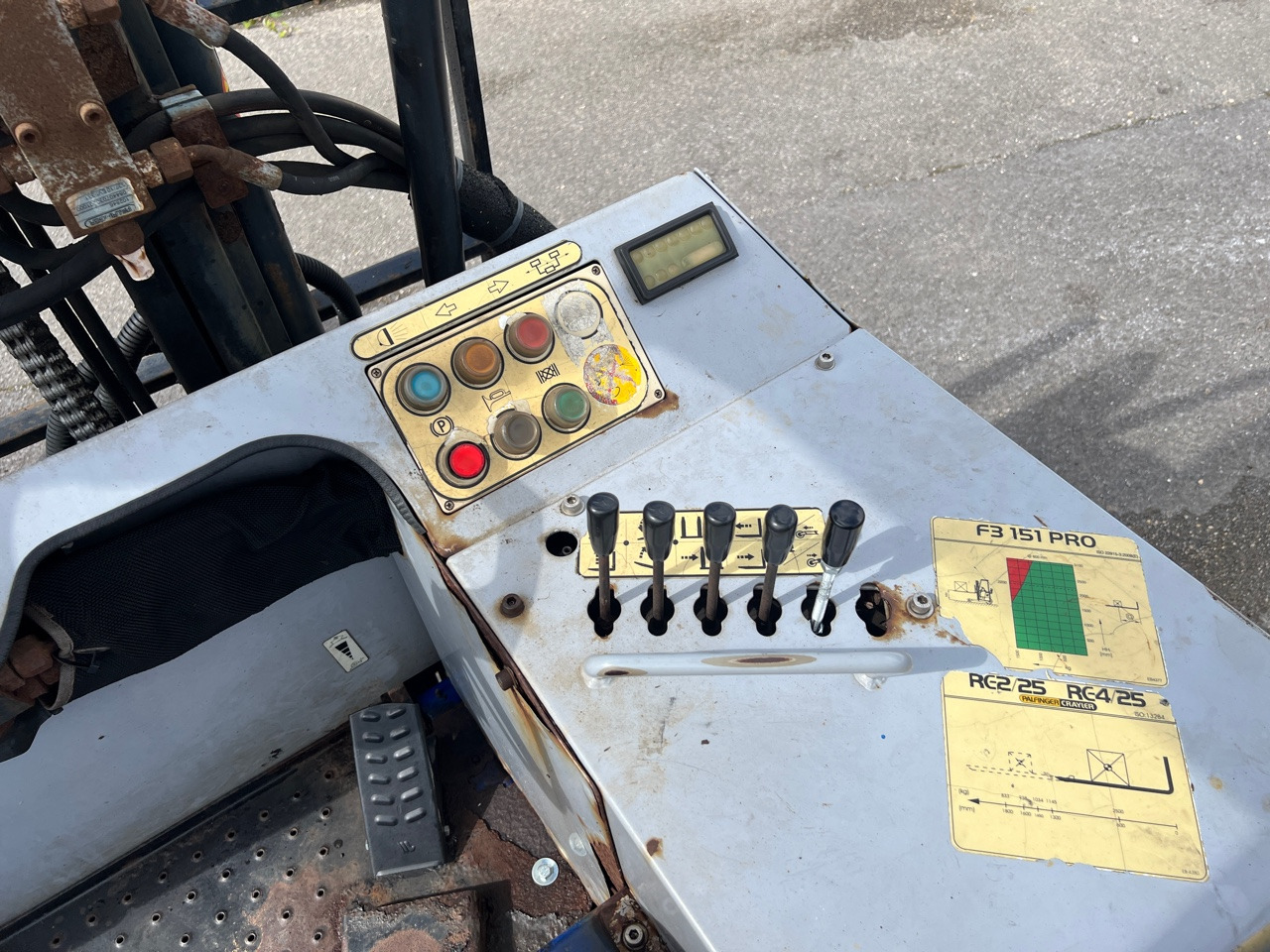PALFINGER CRAYLER PALFINGER CRAYLER F3 151 - מלגזה מותקנת על משאית: תמונה 3 PALFINGER CRAYLER PALFINGER CRAYLER F3 151 - מלגזה מותקנת על משאית: תמונה 3