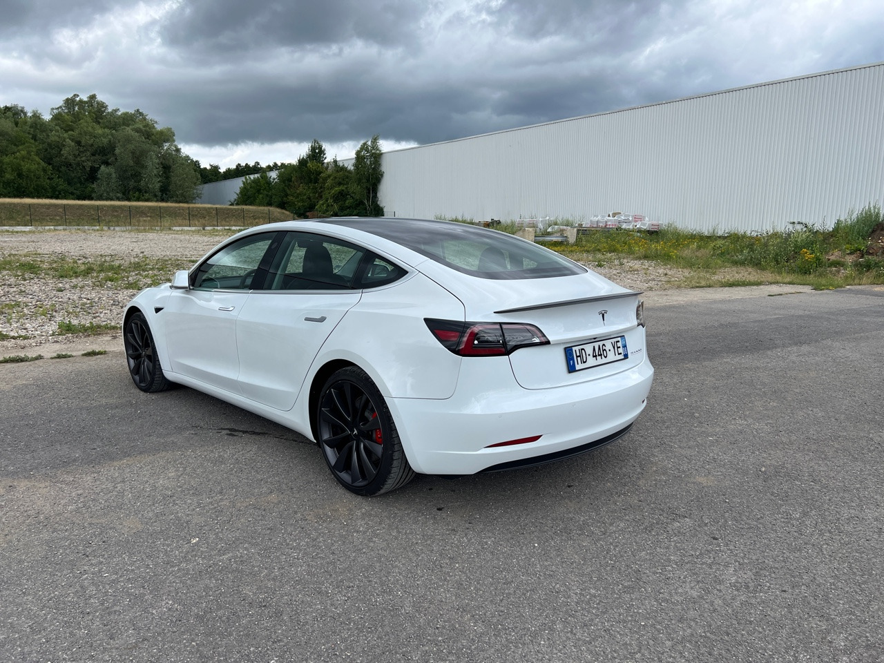 TESLA Model 3 Performance Dual Motor FSD 3 Autopilot - סדאן: תמונה 5 TESLA Model 3 Performance Dual Motor FSD 3 Autopilot - סדאן: תמונה 5