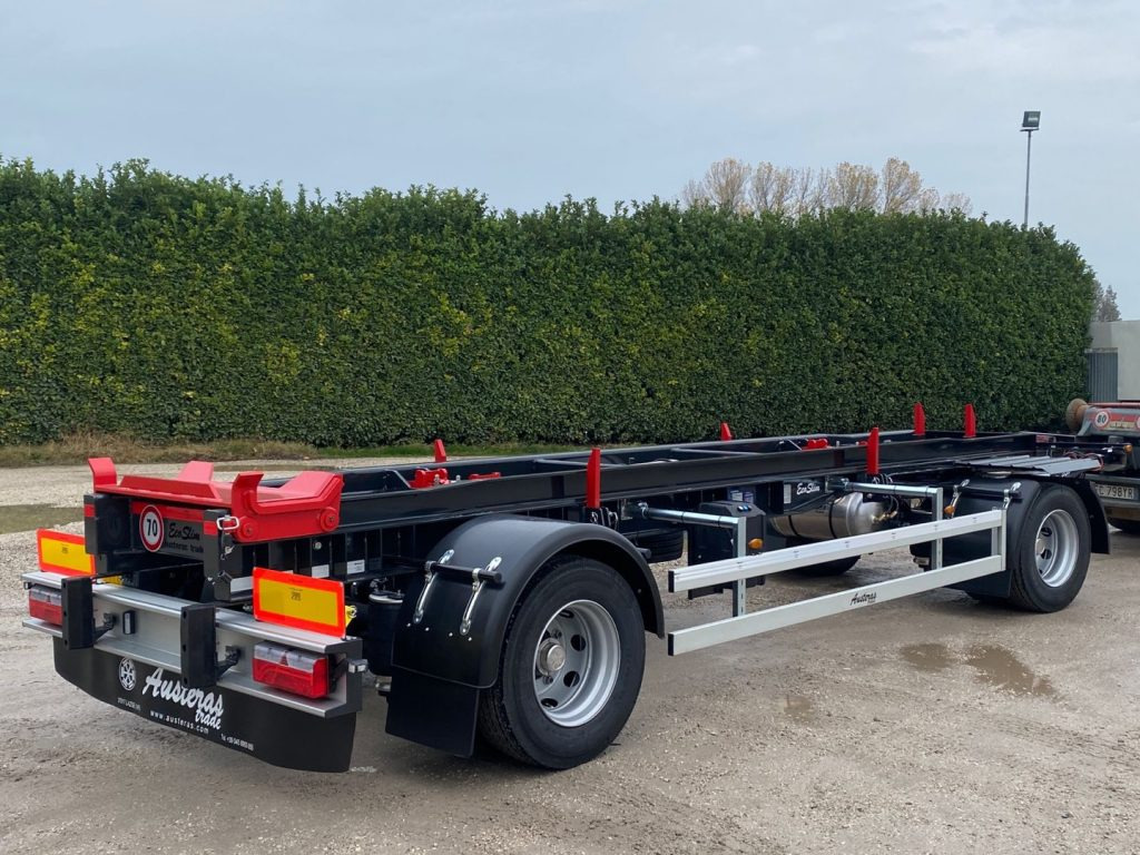 AUSTERAS RIMORCHIO NUOVO AUSTERAS SCARRABILE PNEUMATICO - קרון נגרר מתגלגל/ מדלג: תמונה 2 AUSTERAS RIMORCHIO NUOVO AUSTERAS SCARRABILE PNEUMATICO - קרון נגרר מתגלגל/ מדלג: תמונה 2