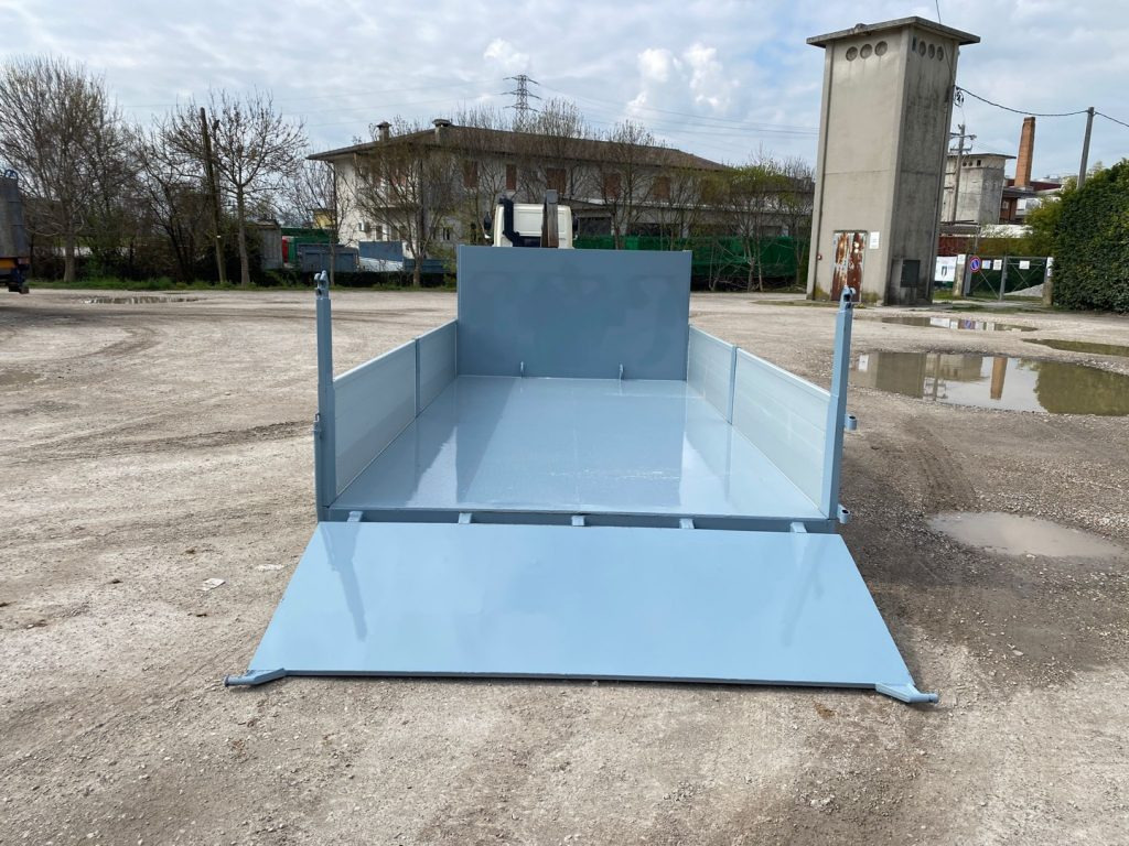 CONTAINER NUOVO A PIANALE CON PIANTONI RIMOVIBILI - מכולת גלגול: תמונה 5 CONTAINER NUOVO A PIANALE CON PIANTONI RIMOVIBILI - מכולת גלגול: תמונה 5