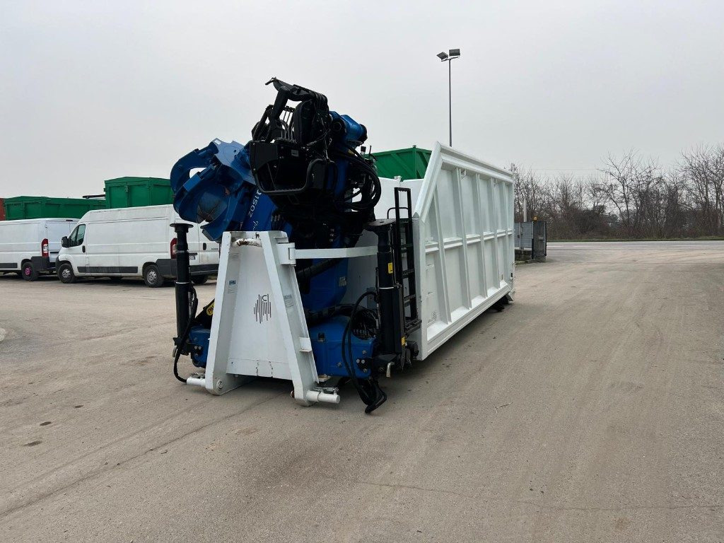 CONTAINER SCARRABILE USATO A CIELO APERTO CON GRU - מכולת גלגול: תמונה 2 CONTAINER SCARRABILE USATO A CIELO APERTO CON GRU - מכולת גלגול: תמונה 2