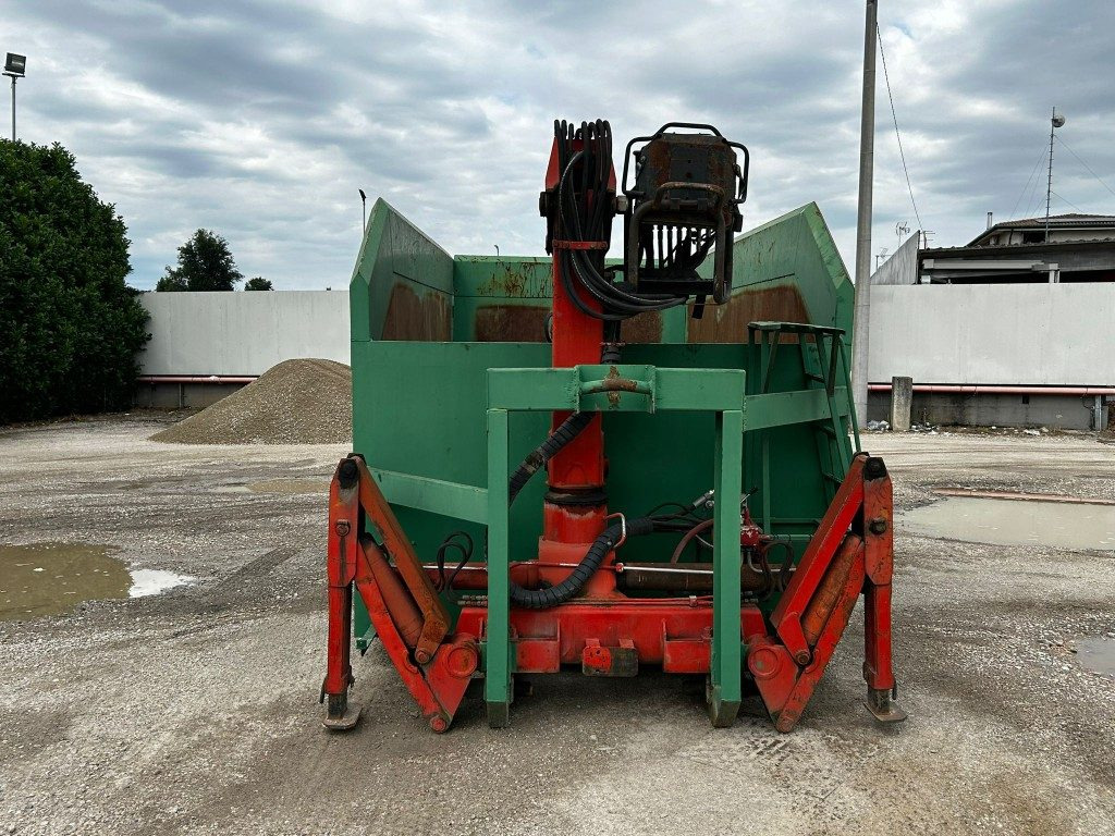 CONTAINER SCARRABILE USATO A CIELO APERTO + GRU - מכולת גלגול: תמונה 2 CONTAINER SCARRABILE USATO A CIELO APERTO + GRU - מכולת גלגול: תמונה 2