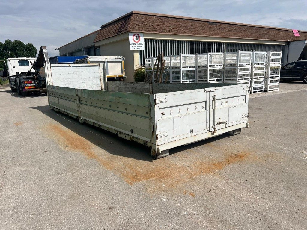 CONTAINER SCARRABILE USATO A PIANALE CON SPONDE - מכולת גלגול: תמונה 3 CONTAINER SCARRABILE USATO A PIANALE CON SPONDE - מכולת גלגול: תמונה 3