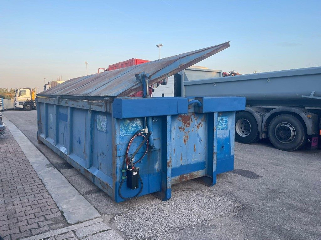 CONTAINER SCARRABILE USATO CON COPERCHIO - מכולת גלגול: תמונה 1 CONTAINER SCARRABILE USATO CON COPERCHIO - מכולת גלגול: תמונה 1