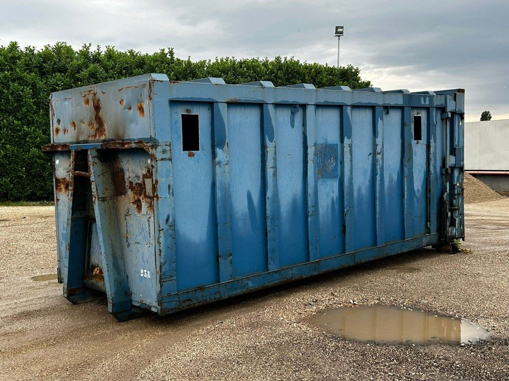 CONTAINER SCARRABILE USATO PER SEGATURA - מכולת גלגול: תמונה 1 CONTAINER SCARRABILE USATO PER SEGATURA - מכולת גלגול: תמונה 1