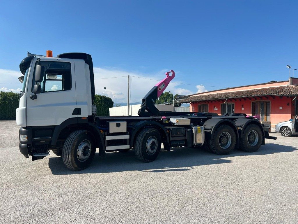 DAF CF85 SCARRABILE - משאית הרמת וו: תמונה 4 DAF CF85 SCARRABILE - משאית הרמת וו: תמונה 4