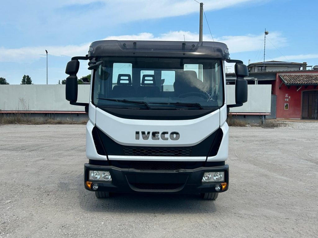 IVECO 120EL22 CON SCARRABILE NUOVO - משאית הרמת וו: תמונה 2 IVECO 120EL22 CON SCARRABILE NUOVO - משאית הרמת וו: תמונה 2
