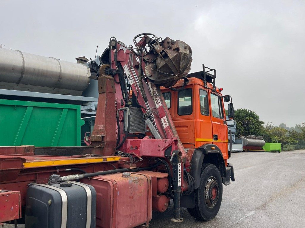 IVECO 190E26 SCARRABILE CON GRU PENZ E POLIPO - משאית הרמת וו: תמונה 4 IVECO 190E26 SCARRABILE CON GRU PENZ E POLIPO - משאית הרמת וו: תמונה 4