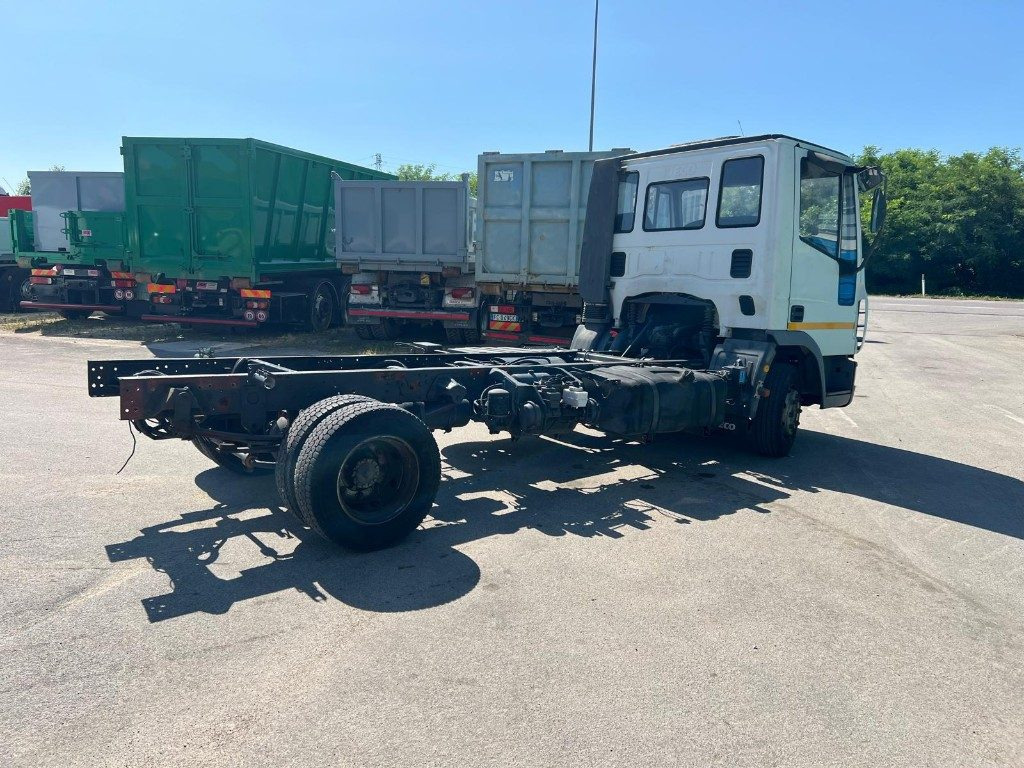 IVECO 80E15 A TELAIO - משאית עם שלדת תא: תמונה 3 IVECO 80E15 A TELAIO - משאית עם שלדת תא: תמונה 3