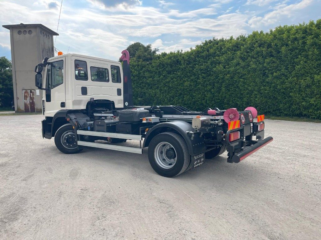 IVECO EUROCARGO 120E22 SCARRABILE - משאית הרמת וו: תמונה 3 IVECO EUROCARGO 120E22 SCARRABILE - משאית הרמת וו: תמונה 3