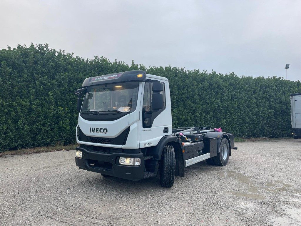 IVECO EUROCARGO 180K32 SCARRABILE NUOVO - משאית הרמת וו: תמונה 1 IVECO EUROCARGO 180K32 SCARRABILE NUOVO - משאית הרמת וו: תמונה 1