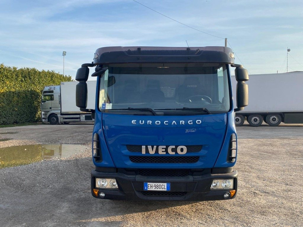 IVECO EUROCARGO 75E18 SCARRABILE - משאית הרמת וו: תמונה 2 IVECO EUROCARGO 75E18 SCARRABILE - משאית הרמת וו: תמונה 2