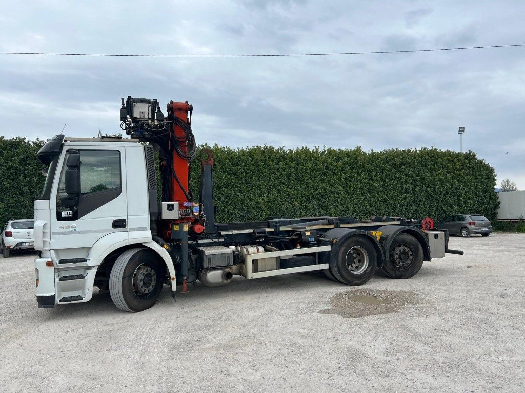 IVECO STRALIS 260E45 SCARRABILE - משאית הרמת וו: תמונה 2 IVECO STRALIS 260E45 SCARRABILE - משאית הרמת וו: תמונה 2