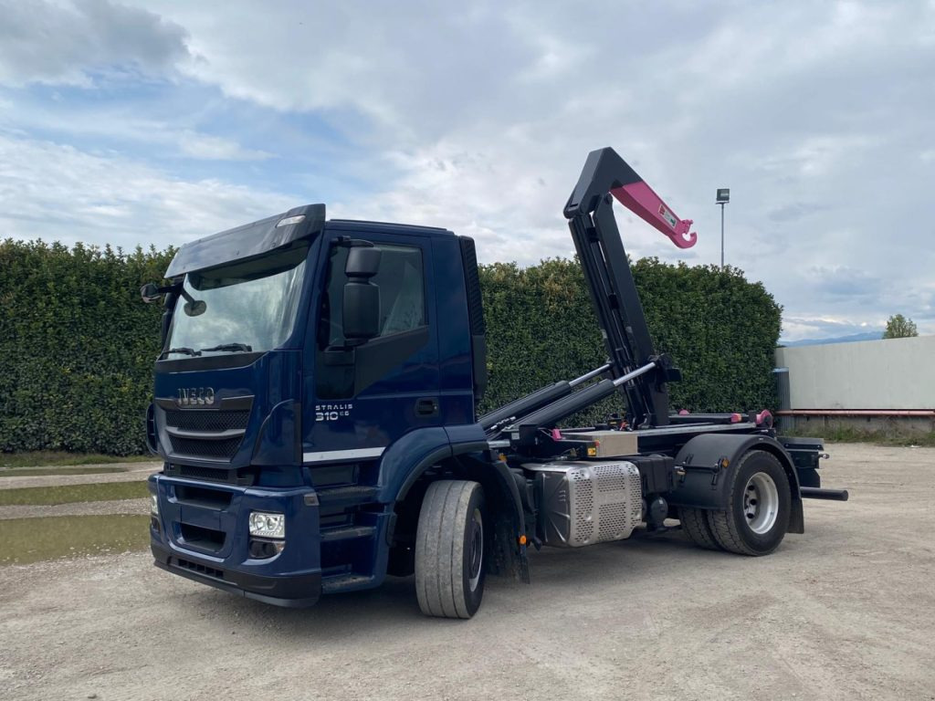 IVECO STRALIS 310 SCARRABILE FULL PNEUMATICO - משאית הרמת וו: תמונה 1 IVECO STRALIS 310 SCARRABILE FULL PNEUMATICO - משאית הרמת וו: תמונה 1