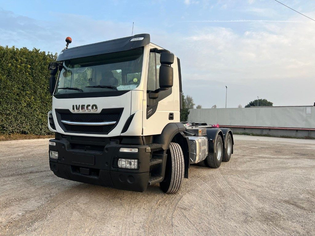 IVECO STRALIS 460 X-WAY SCARRABILE 6X4 - משאית הרמת וו: תמונה 2 IVECO STRALIS 460 X-WAY SCARRABILE 6X4 - משאית הרמת וו: תמונה 2
