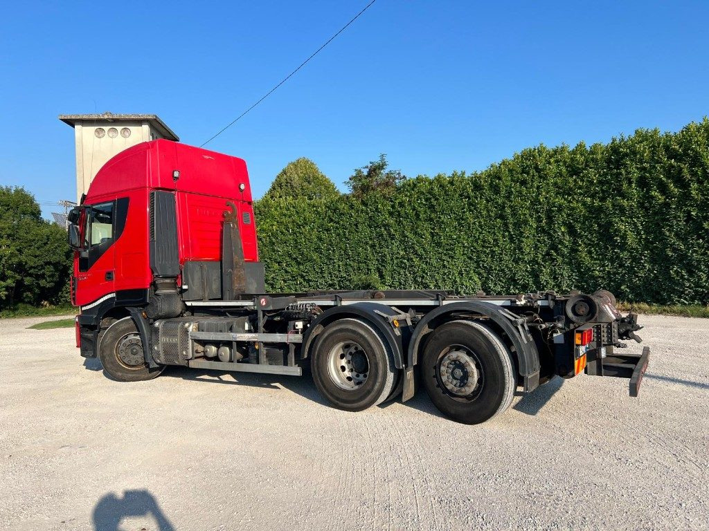 IVECO STRALIS 500 SCARRABILE - משאית הרמת וו: תמונה 4 IVECO STRALIS 500 SCARRABILE - משאית הרמת וו: תמונה 4