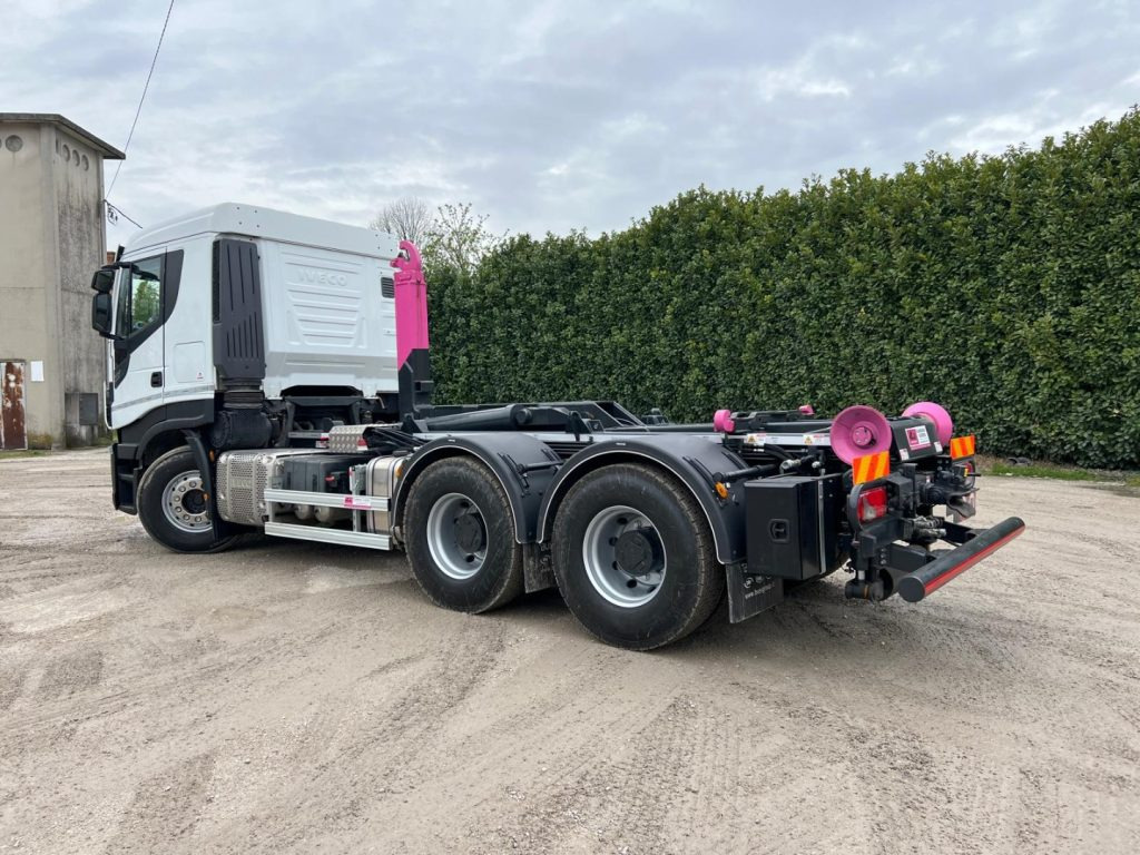 IVECO STRALIS X-WAY 510 TRAKKER SCARRABILE - משאית הרמת וו: תמונה 3 IVECO STRALIS X-WAY 510 TRAKKER SCARRABILE - משאית הרמת וו: תמונה 3