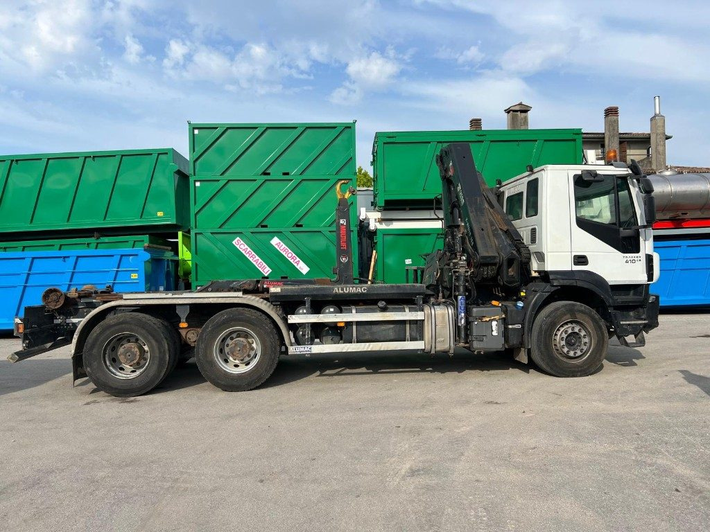 IVECO TRAKKER 410 SCARRABILE - משאית הרמת וו: תמונה 4 IVECO TRAKKER 410 SCARRABILE - משאית הרמת וו: תמונה 4