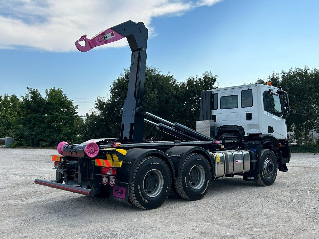 IVECO TRAKKER T-WAY AD380T NUOVO SCARRABILE - משאית הרמת וו: תמונה 5 IVECO TRAKKER T-WAY AD380T NUOVO SCARRABILE - משאית הרמת וו: תמונה 5