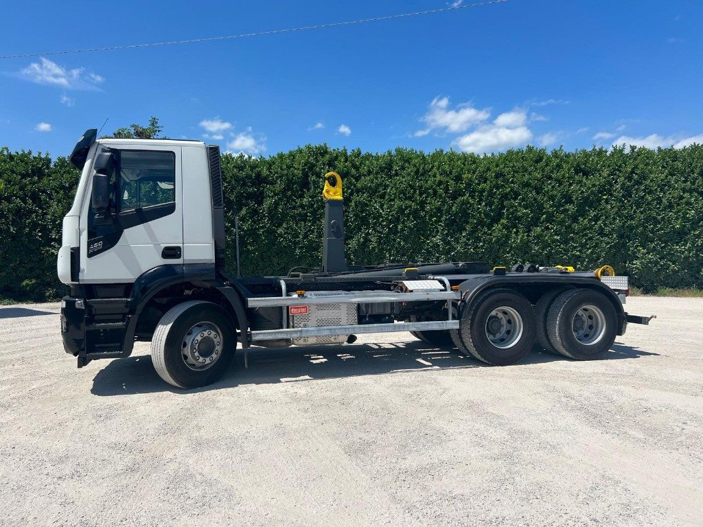 IVECO X-WAY 460 SCARRABILE - משאית הרמת וו: תמונה 2 IVECO X-WAY 460 SCARRABILE - משאית הרמת וו: תמונה 2