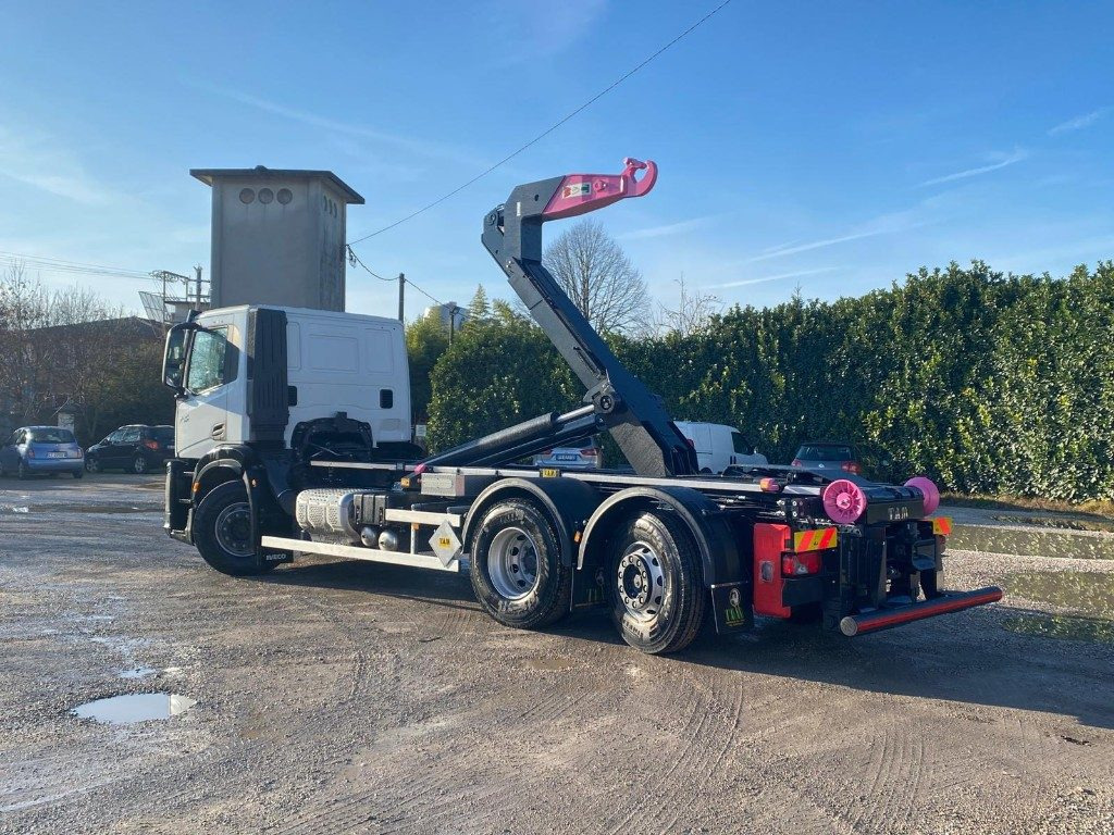 IVECO X-WAY AD280X48 NUOVO SCARRABILE PASSO 4500 - משאית הרמת וו: תמונה 4 IVECO X-WAY AD280X48 NUOVO SCARRABILE PASSO 4500 - משאית הרמת וו: תמונה 4