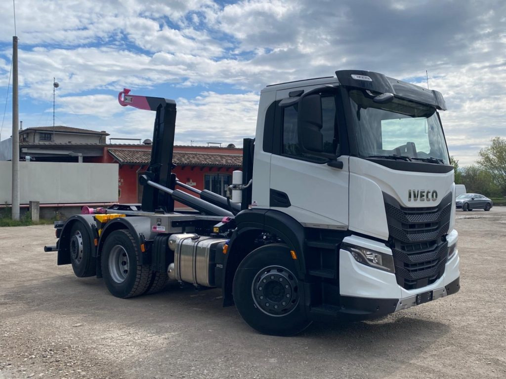 חָדָשׁ משאית הרמת וו IVECO X-WAY AD280X48Y NUOVO SCARRABILE PASSO 3120: תמונה 9