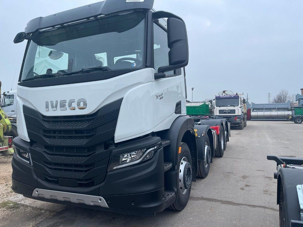 IVECO X-WAY AD350X480YPS SCARRABILE NUOVO - משאית הרמת וו: תמונה 2 IVECO X-WAY AD350X480YPS SCARRABILE NUOVO - משאית הרמת וו: תמונה 2