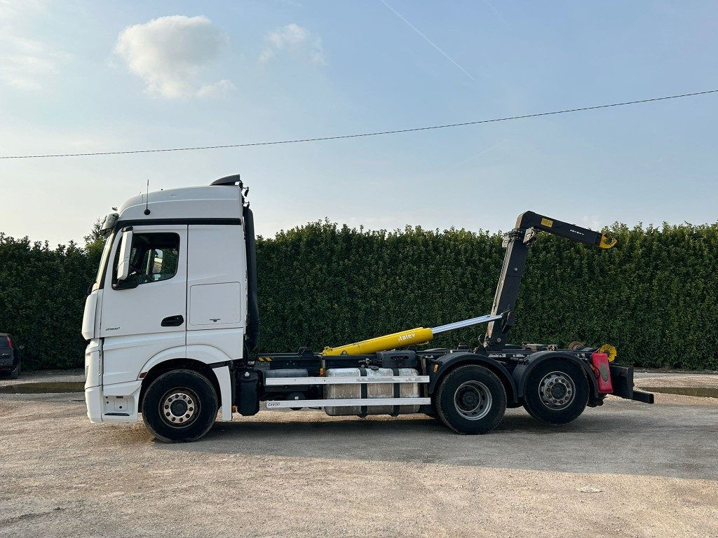 MERCEDES ACTROS 25.51 SCARRABILE - משאית הרמת וו: תמונה 5 MERCEDES ACTROS 25.51 SCARRABILE - משאית הרמת וו: תמונה 5