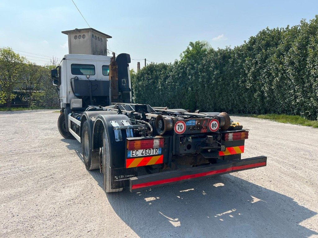 MERCEDES-BENZ MERCEDES ACTROS 25.41 SCARRABILE - משאית הרמת וו: תמונה 4 MERCEDES-BENZ MERCEDES ACTROS 25.41 SCARRABILE - משאית הרמת וו: תמונה 4