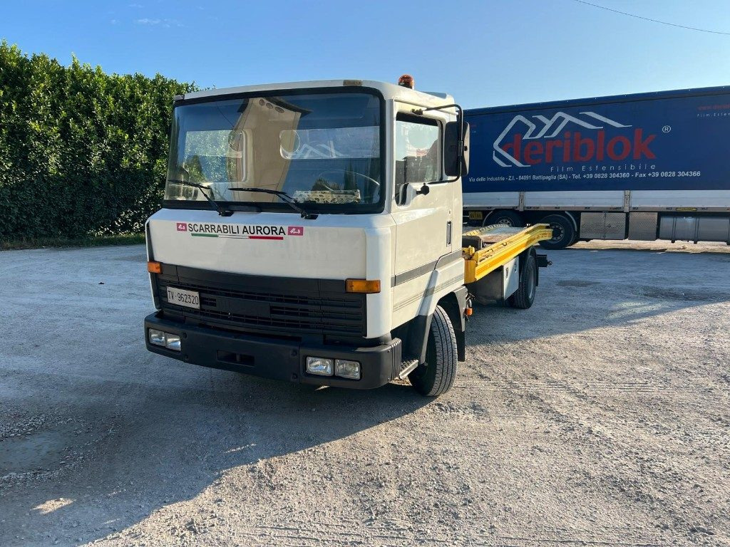 NISSAN M I L50 PER SOCCORSO STRADALE - משאית גרירה: תמונה 2 NISSAN M I L50 PER SOCCORSO STRADALE - משאית גרירה: תמונה 2