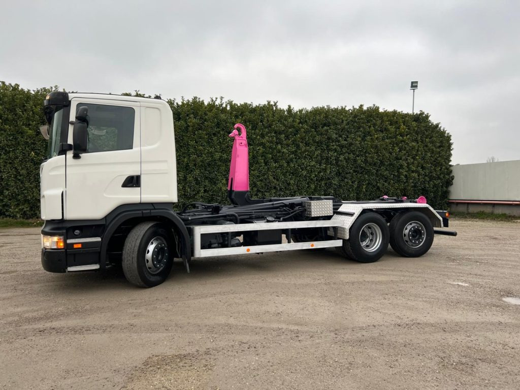 SCANIA R380 SCARRABILE - משאית הרמת וו: תמונה 2 SCANIA R380 SCARRABILE - משאית הרמת וו: תמונה 2