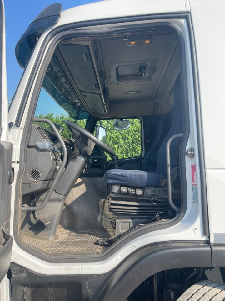 VOLVO FM9 SCARRABILE - משאית הרמת וו: תמונה 2 VOLVO FM9 SCARRABILE - משאית הרמת וו: תמונה 2