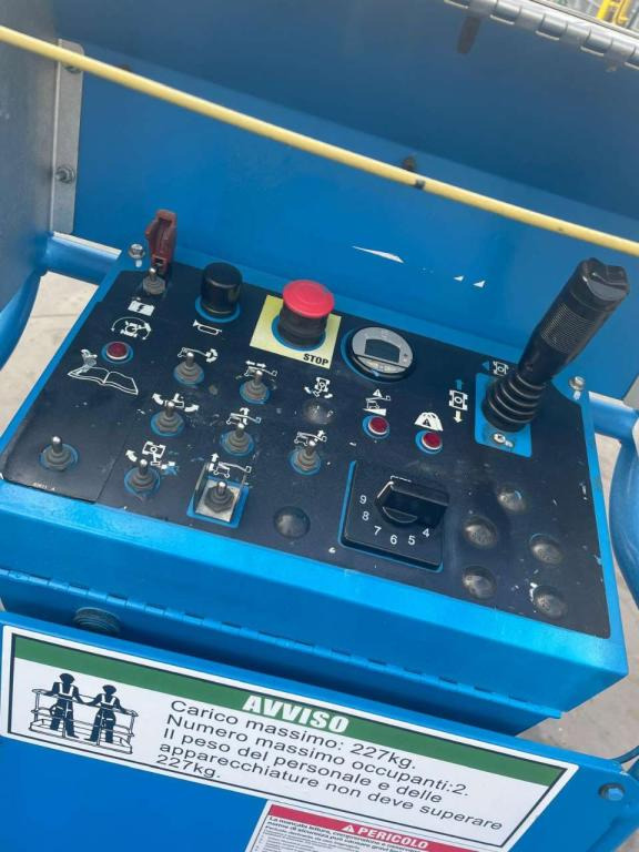 Genie Z34/22N - זרוע מרפקי: תמונה 4 Genie Z34/22N - זרוע מרפקי: תמונה 4