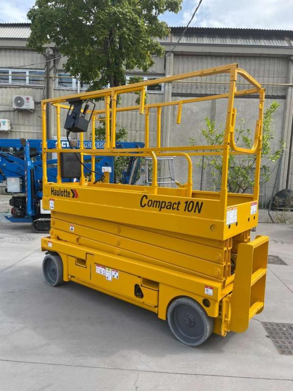 Haulotte COMPACT 10N - מעלית מספריים: תמונה 4 Haulotte COMPACT 10N - מעלית מספריים: תמונה 4