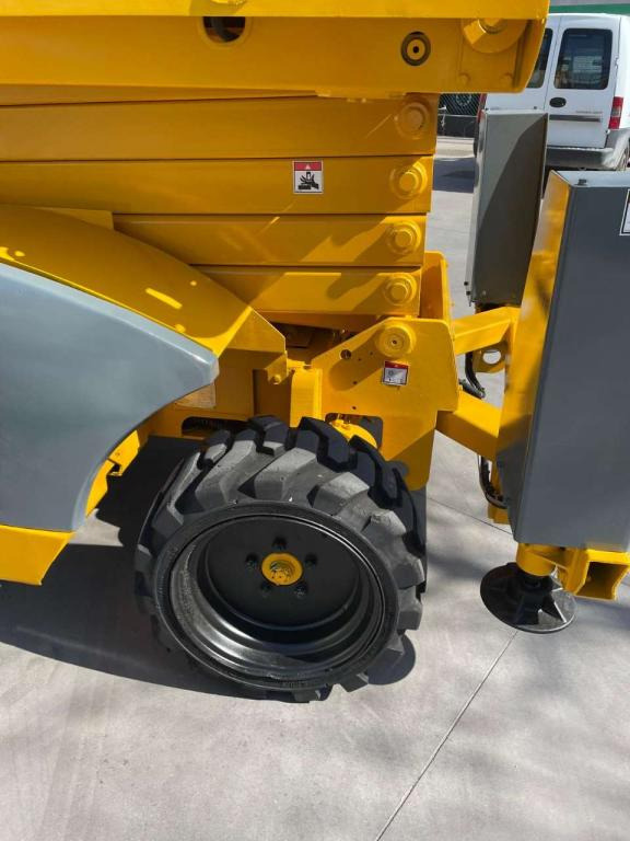 מעלית מספריים Haulotte COMPACT 12DX: תמונה 6