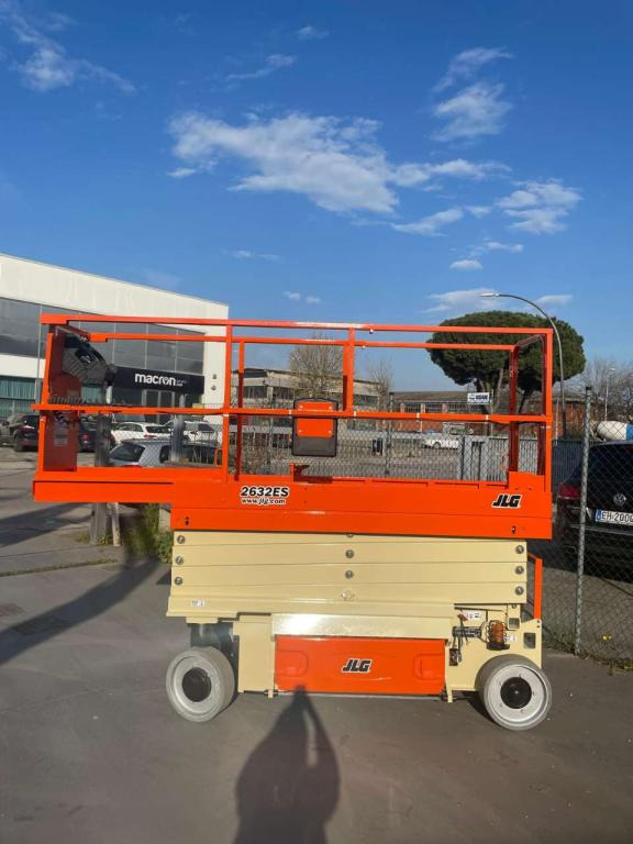 JLG 2632ES - מעלית מספריים: תמונה 2 JLG 2632ES - מעלית מספריים: תמונה 2