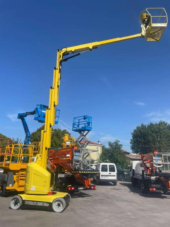 JLG TOUCAN 12E PLUS - מעלית תורן אנכית: תמונה 2 JLG TOUCAN 12E PLUS - מעלית תורן אנכית: תמונה 2