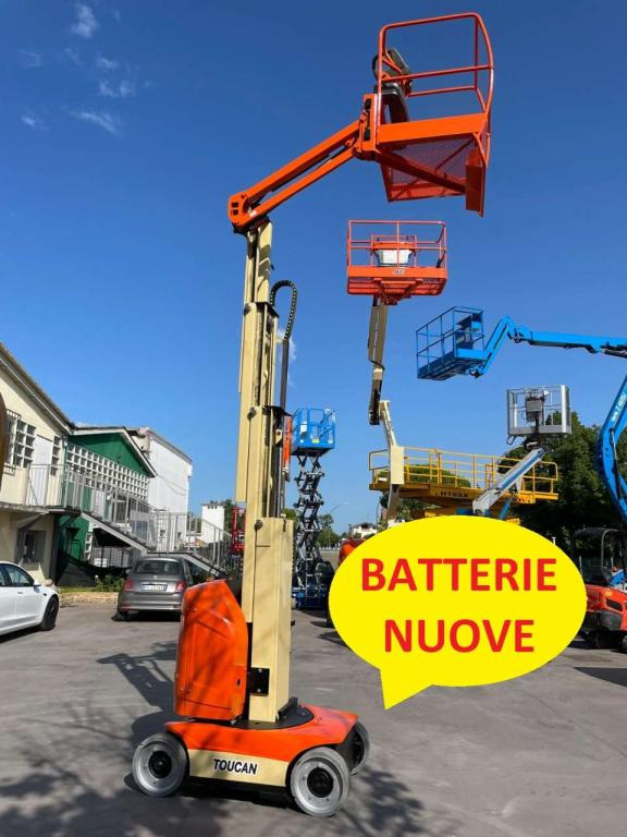JLG TOUCAN 8E - מעלית תורן אנכית: תמונה 1 JLG TOUCAN 8E - מעלית תורן אנכית: תמונה 1