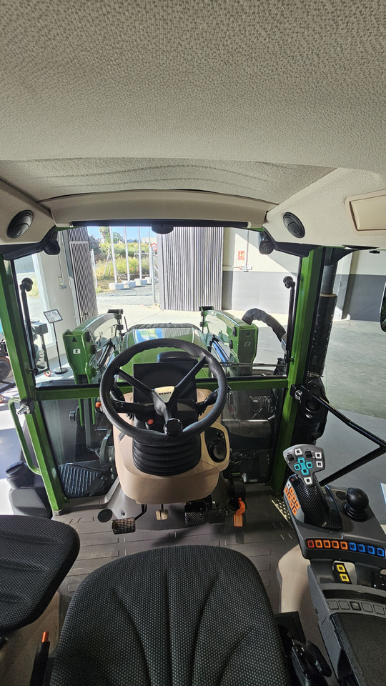 FENDT 211S VARIO - טרקטור חקלאי: תמונה 3 FENDT 211S VARIO - טרקטור חקלאי: תמונה 3